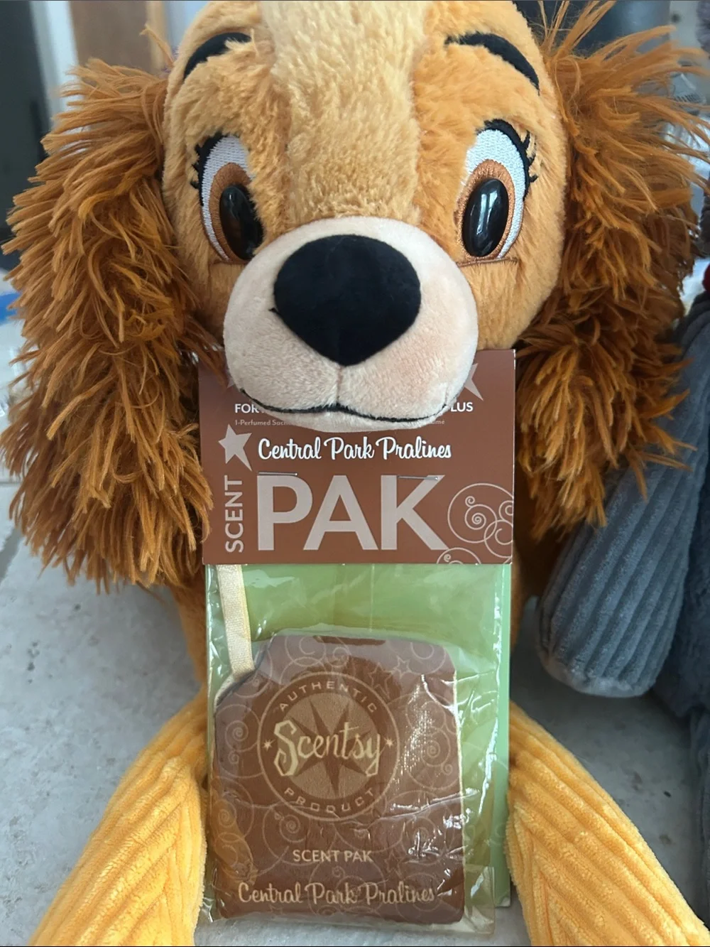 Scentsy Plush Scent Pak Dog Duo in Yellow and Gray